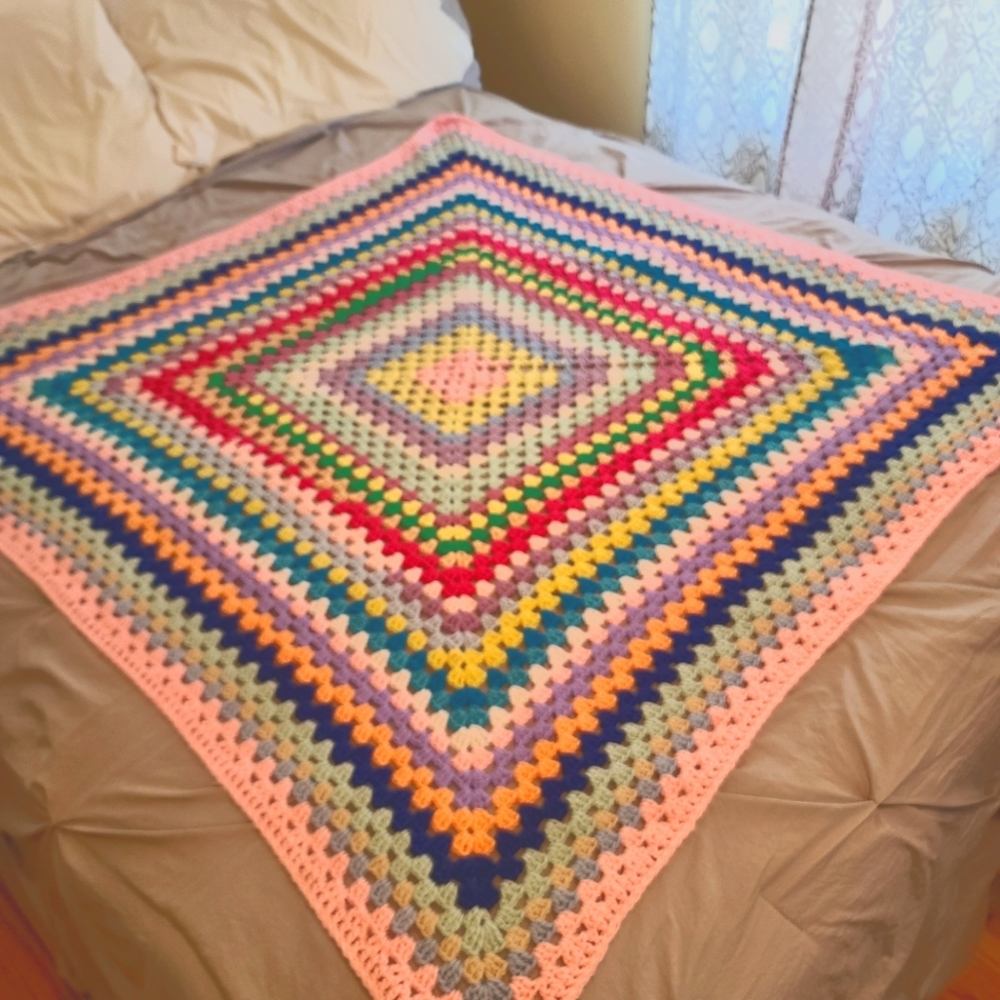 Hand Knit Afghan Vintage 70's 54×54 Multicolor EUC